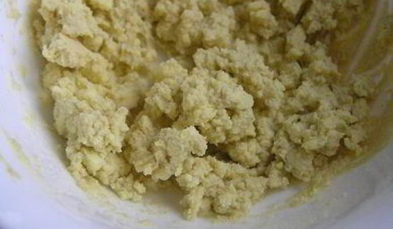 цезарь с семгой на листьях руколы