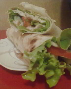 Салат в лаваше