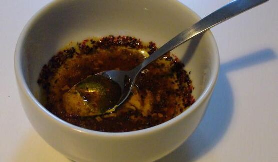 теплый салат с устричными вешенками и руколой