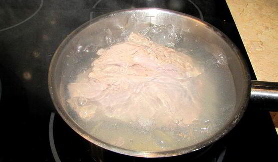 телятина, маринованная в соусе винегрет с репчатым луком