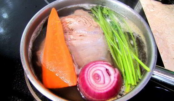 телятина, маринованная в соусе винегрет с репчатым луком