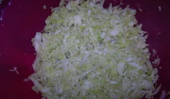 винегрет со свежей капустой и огурцом