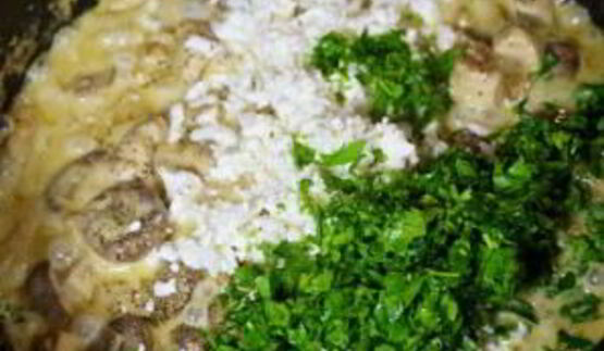 соус с курицей и грибами