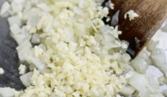 томатный соус с фаршем