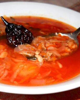 Борщ постный с килькой и грушами