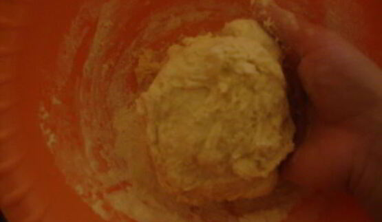 борщ с чесночными булочками