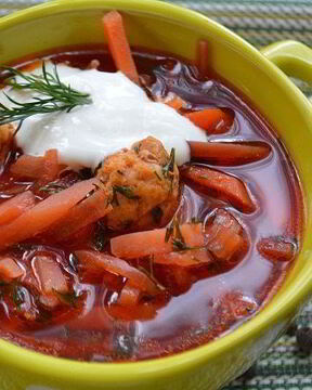 Борщ с фрикадельками