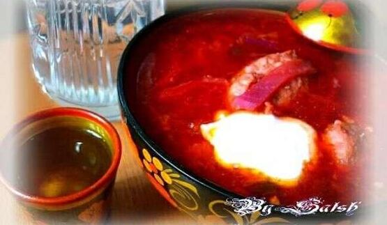 борщ с галушкой