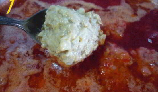 борщ с галушкой