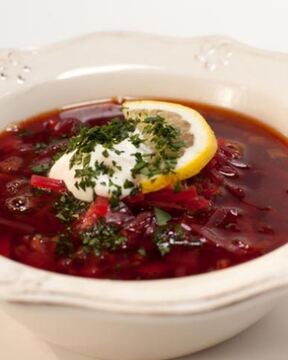 Борщ с языком и черносливом