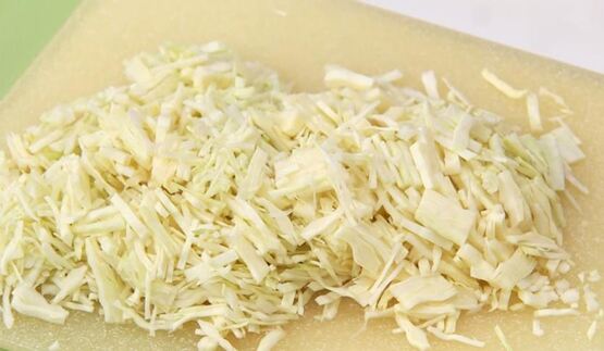 борщ с языком и черносливом