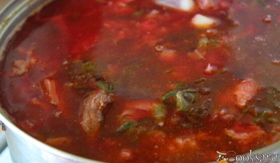 летний борщ со свекольными листьями