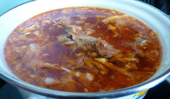 постный борщ с килькой в томате