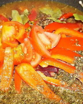 Пряный борщ из баранины