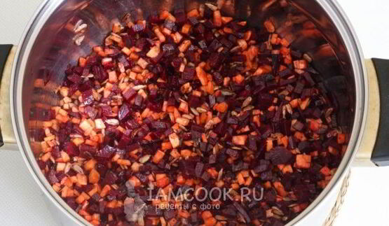 вегетарианский борщ с семечками