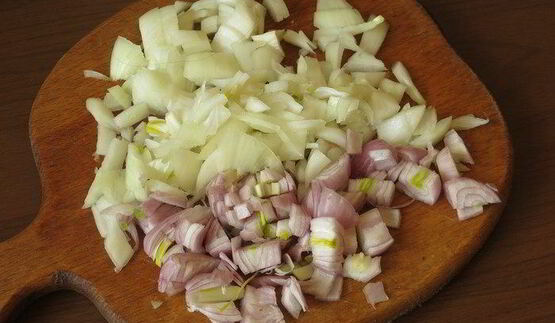 зеленый борщ с судаком