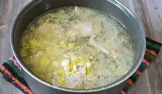 зеленый борщ в мультиварке