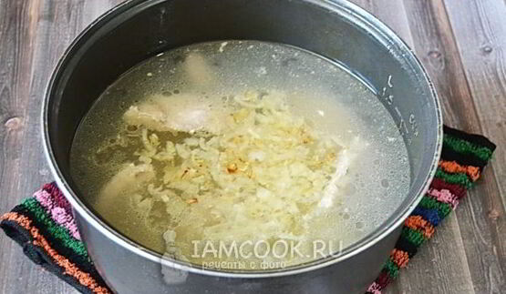 зеленый борщ в мультиварке