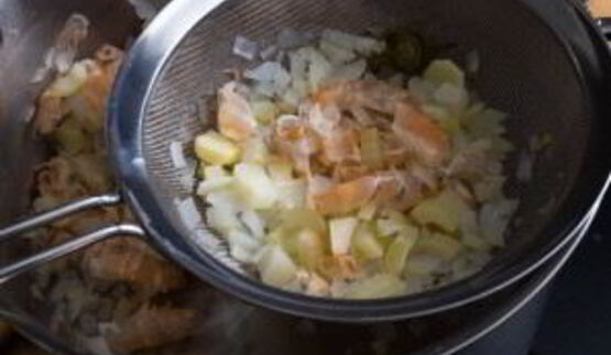 бульон из креветочных панцирей