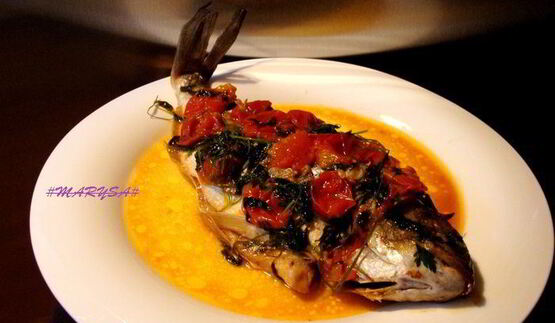 дорада в сумасшедшем бульоне