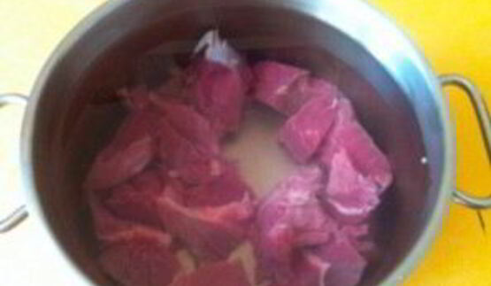 фасолевый суп на мясном бульоне