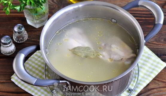 грибной суп на курином бульоне