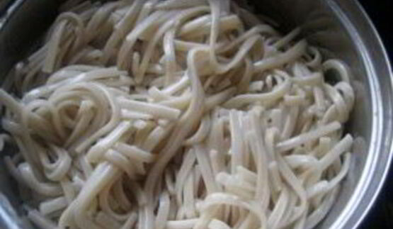 куриный бульон с лапшой