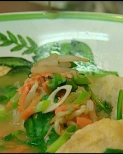 Рецепт куриного бульона с яйцом и имбирем