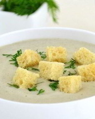 Суп-крем из опят на курином бульоне