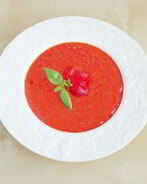 Гаспачо с клубникой