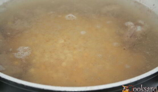 гороховый суп на баранине с кабачком и сарделькой