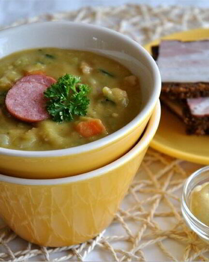 Рецепт горохового супа с колбасками