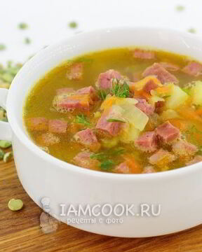 Гороховый суп с копченой колбасой