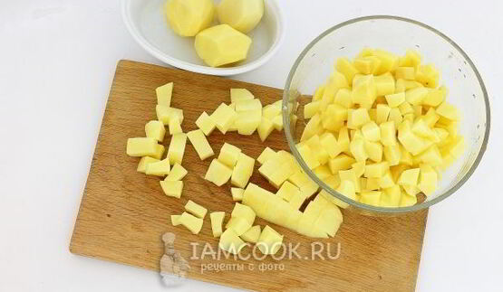 гороховый суп с копченой колбасой