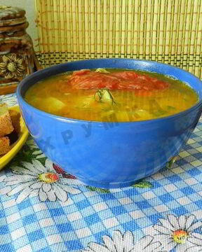 Гороховый суп с копчеными ребрышками в мультиварке