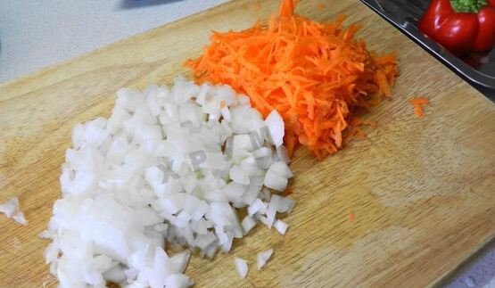 гороховый суп с копчеными ребрышками в мультиварке