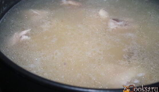 гороховый суп с курицей и луком пореем