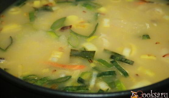 гороховый суп с курицей и луком пореем