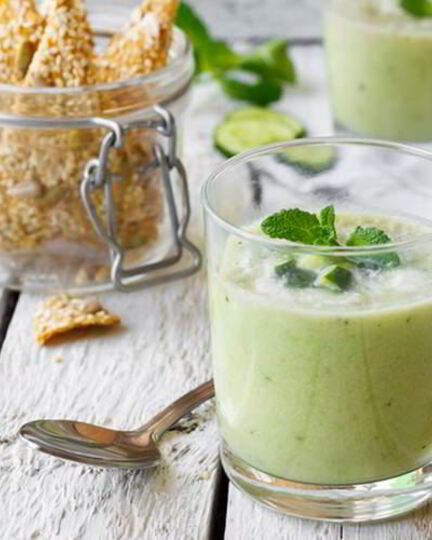 Рецепт холодного крема-супа из огурца и сельдерея