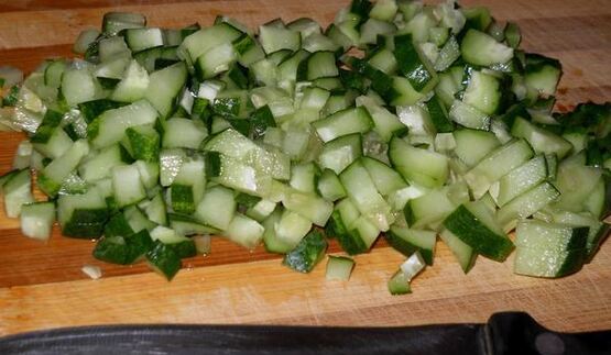 холодный крем-суп с авокадо на кефире