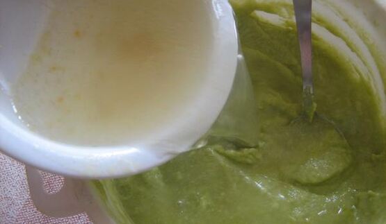 холодный суп-пюре авокадо и компания