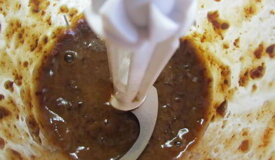 холодный суп-пюре с черносливом и отрубями