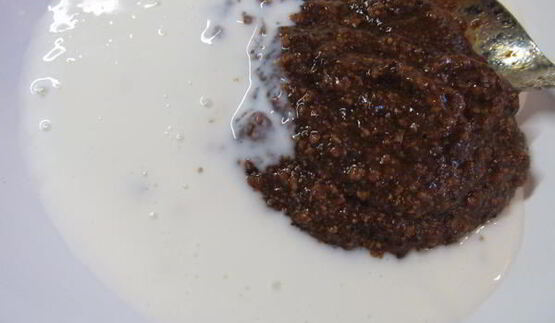 холодный суп-пюре с черносливом и отрубями