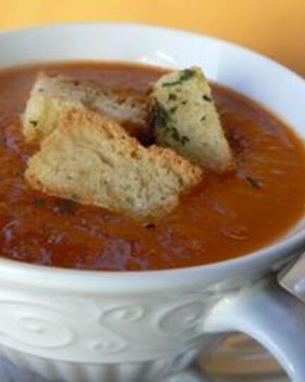 Рецепт холодного томатного супа с розмарином