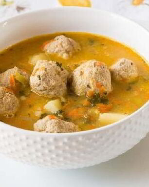 Куриный суп с фрикадельками