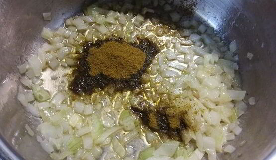 легкий крем-суп из кабачков с карри