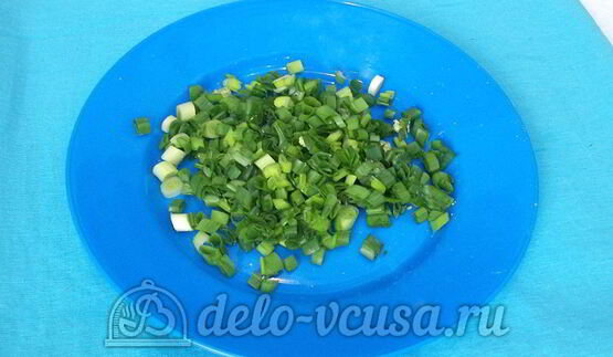 окрошка без мяса с красной икрой