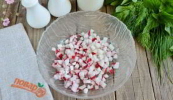 окрошка на кефире с крапивой и мятой