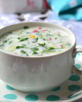 Окрошка на кефире с щавелем