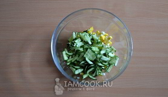 окрошка с колбасой на квасе